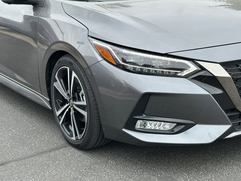 Used 2023 Nissan Sentra SR w/ SR Premium Package image 13