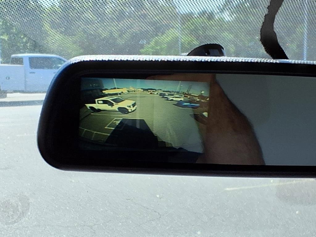 Used 2020 Chevrolet Express 3500 w/ Driver Convenience Package image 33