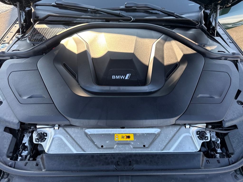 Used 2023 BMW i4 eDrive40 w/ M Sport Package image 24