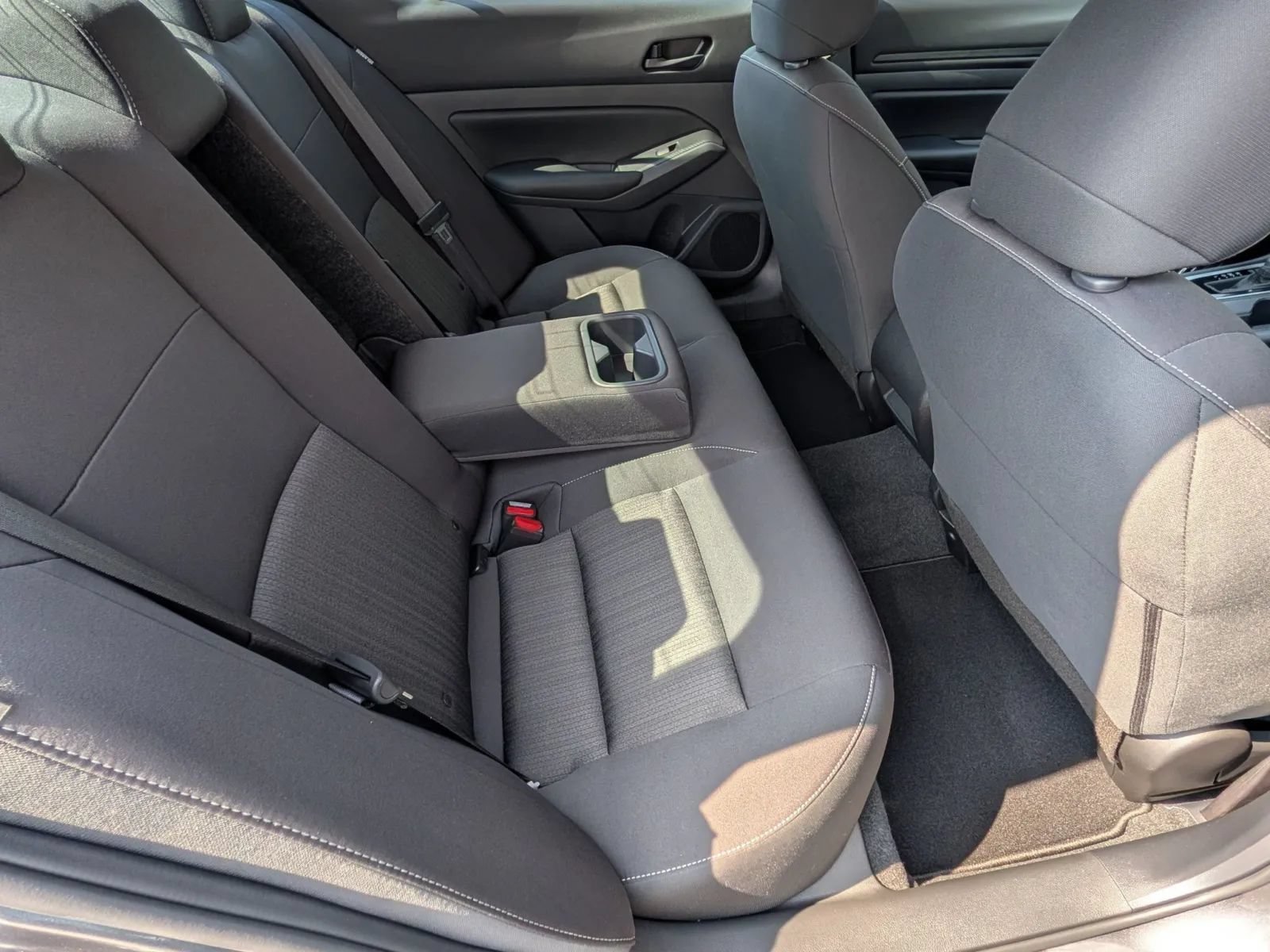 Used 2025 Nissan Altima 2.5 S FWD image 14