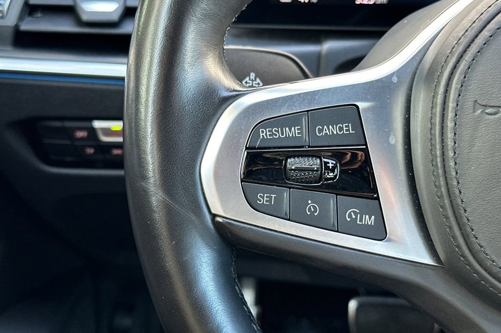 Used 2023 BMW i4 eDrive40 w/ M Sport Package image 27