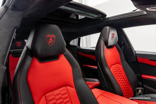 Used 2022 Lamborghini Urus image 47