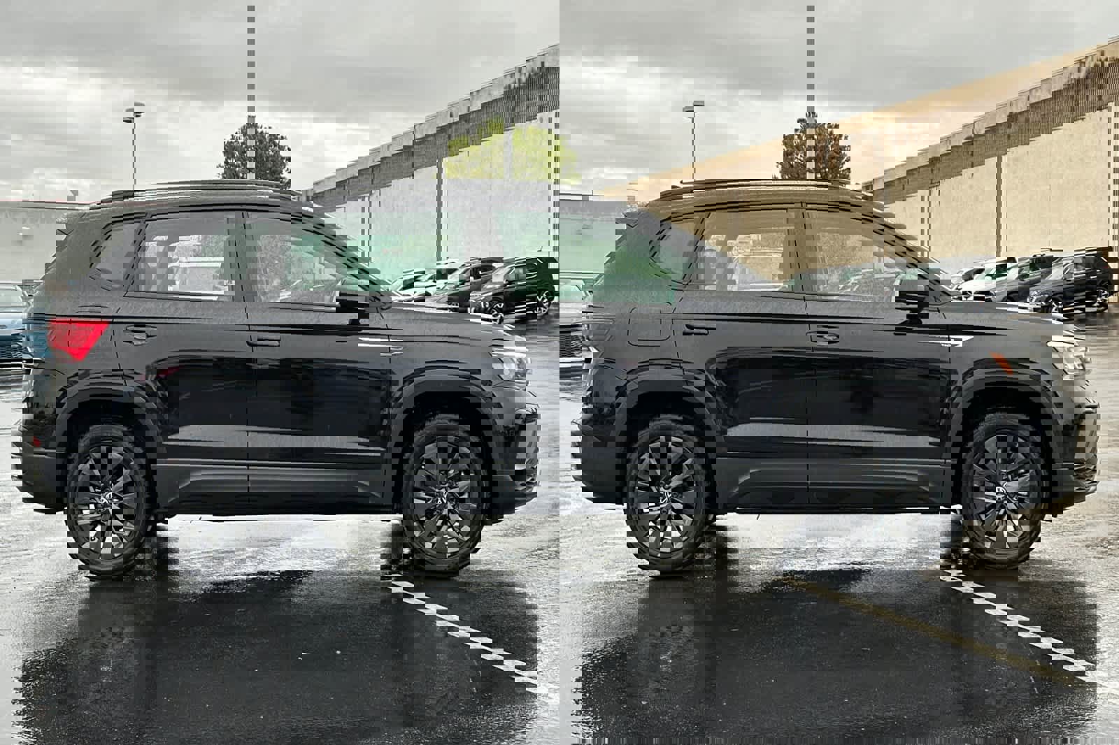 Used 2024 Volkswagen Taos S image 6