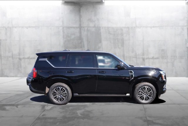 Certified 2025 Nissan Armada Platinum AWD/4WD image 5