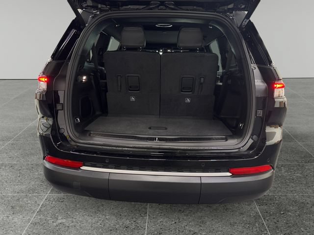 New 2026 Jeep Grand Cherokee L Limited w/ Trailer Tow Package AWD/4WD image 16