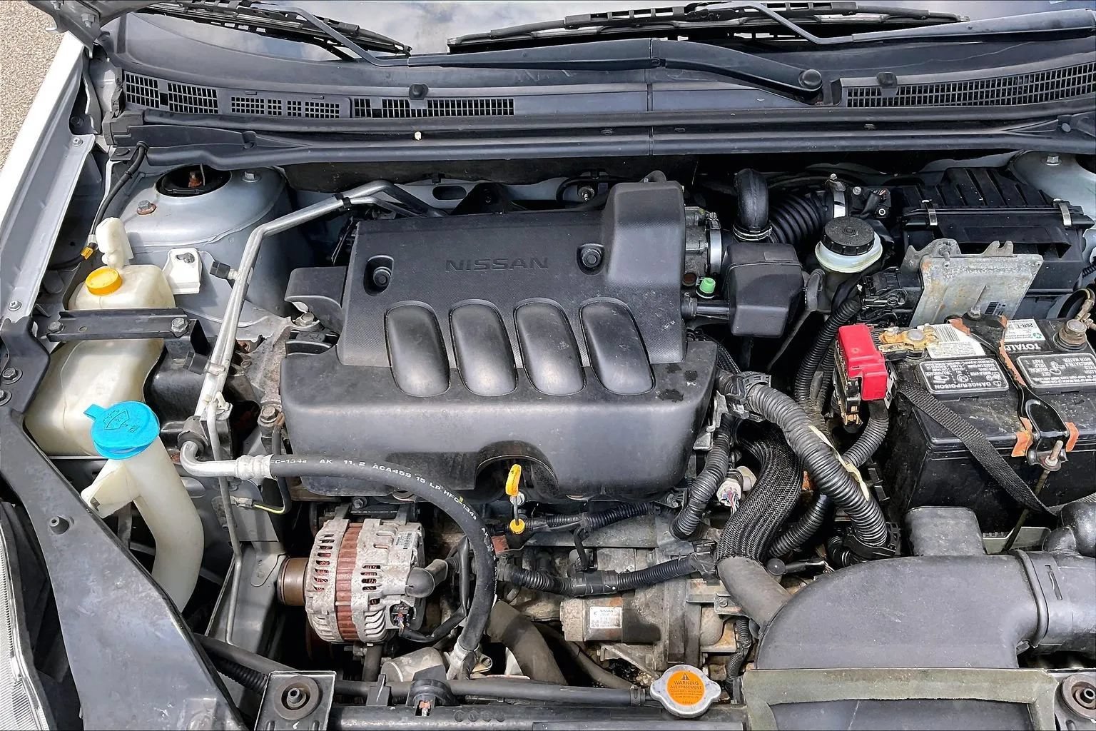 Used 2012 Nissan Sentra 2.0 SR w/ Special Edition Pkg FWD image 33