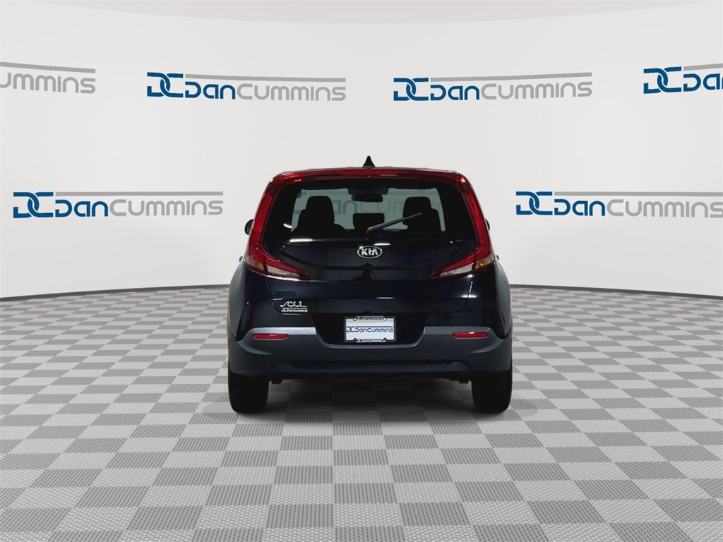 Used 2021 Kia Soul LX image 7