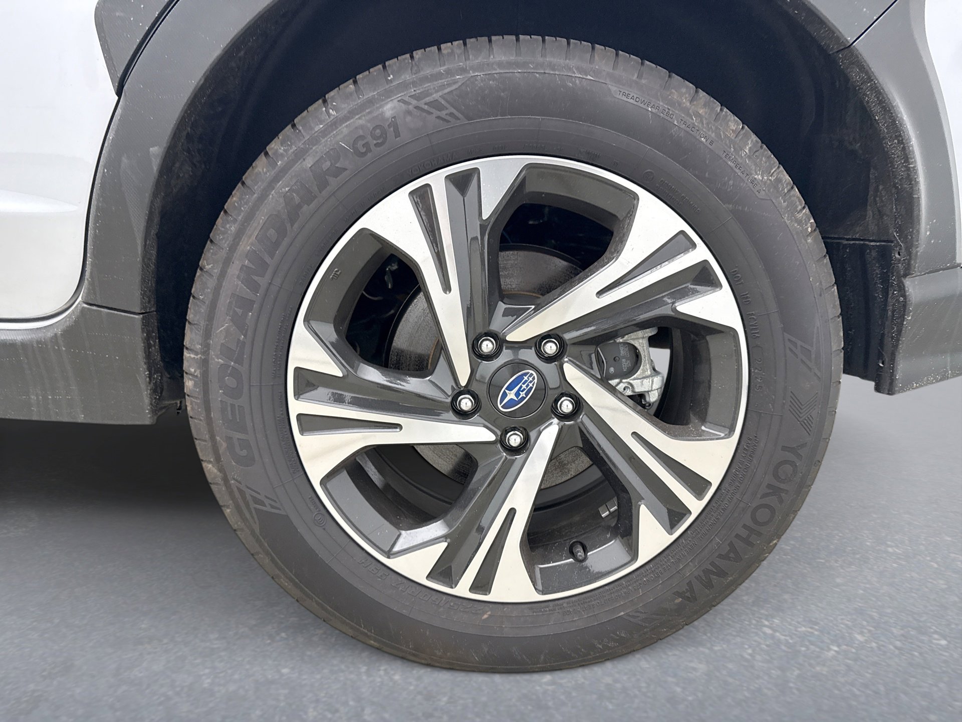 Used 2025 Subaru Crosstrek 2.0i Premium image 11