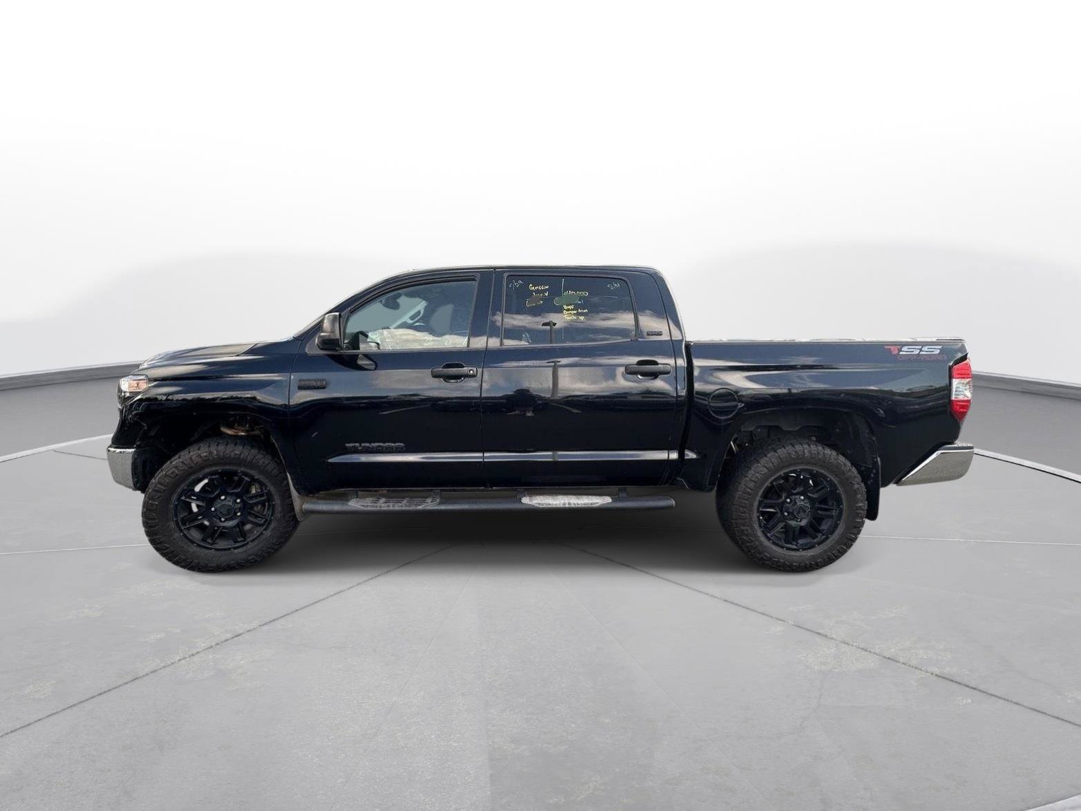 Used 2021 Toyota Tundra SR5 w/ SR5 Leather Package RWD image 9