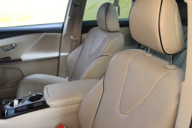 Used 2015 Toyota Venza Limited AWD/4WD image 19