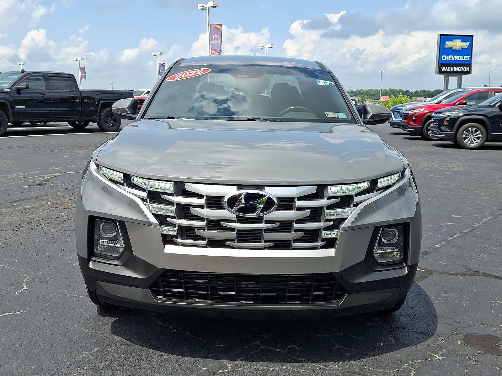 Used 2022 Hyundai Santa Cruz SEL w/ Cargo Package AWD/4WD image 2