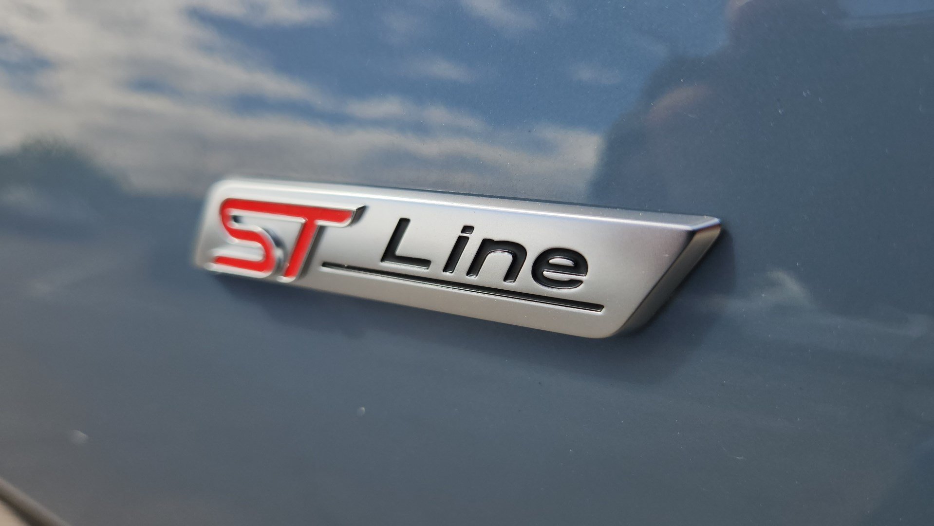 Certified 2025 Ford Escape ST-Line Select AWD/4WD image 15