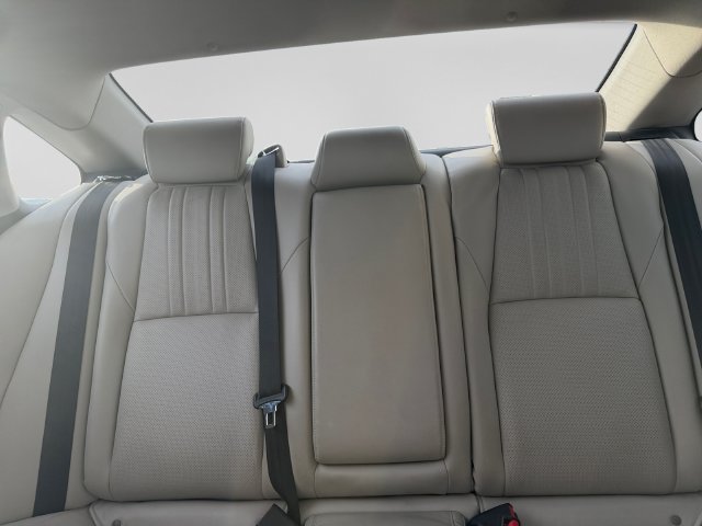 Used 2018 Honda Accord EX-L image 18