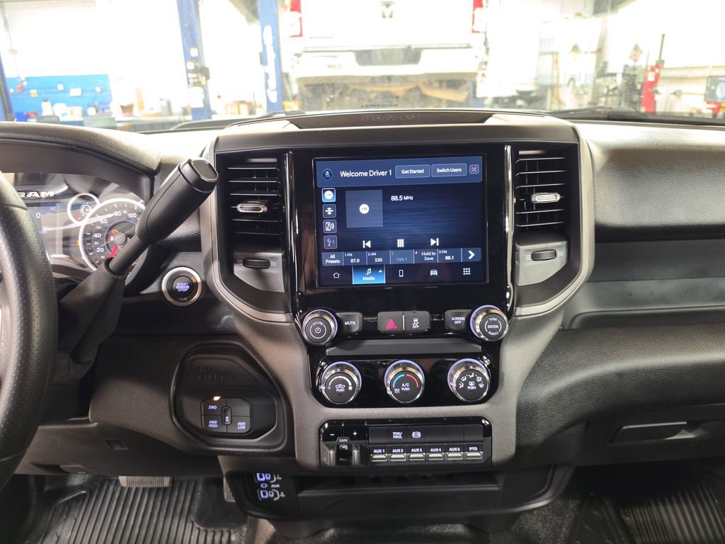 New 2026 RAM 3500 Tradesman w/ Chrome Appearance Group A AWD/4WD image 21