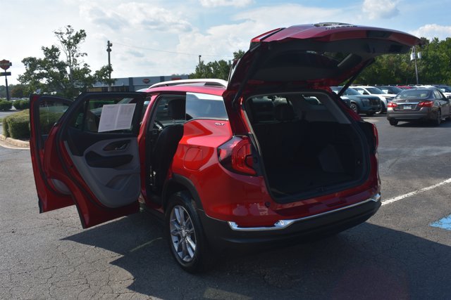 Used 2023 GMC Terrain SLT FWD image 17