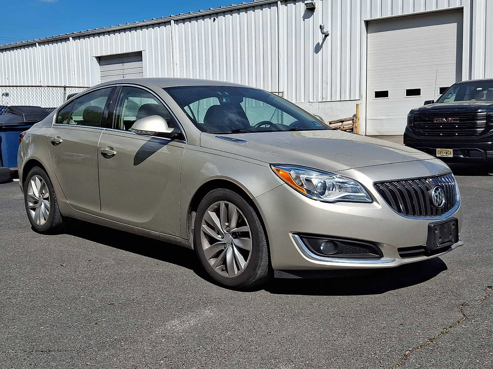 Used 2014 Buick Regal FWD image 1