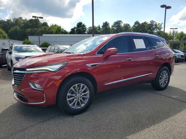 Used 2023 Buick Enclave Essence FWD image 3