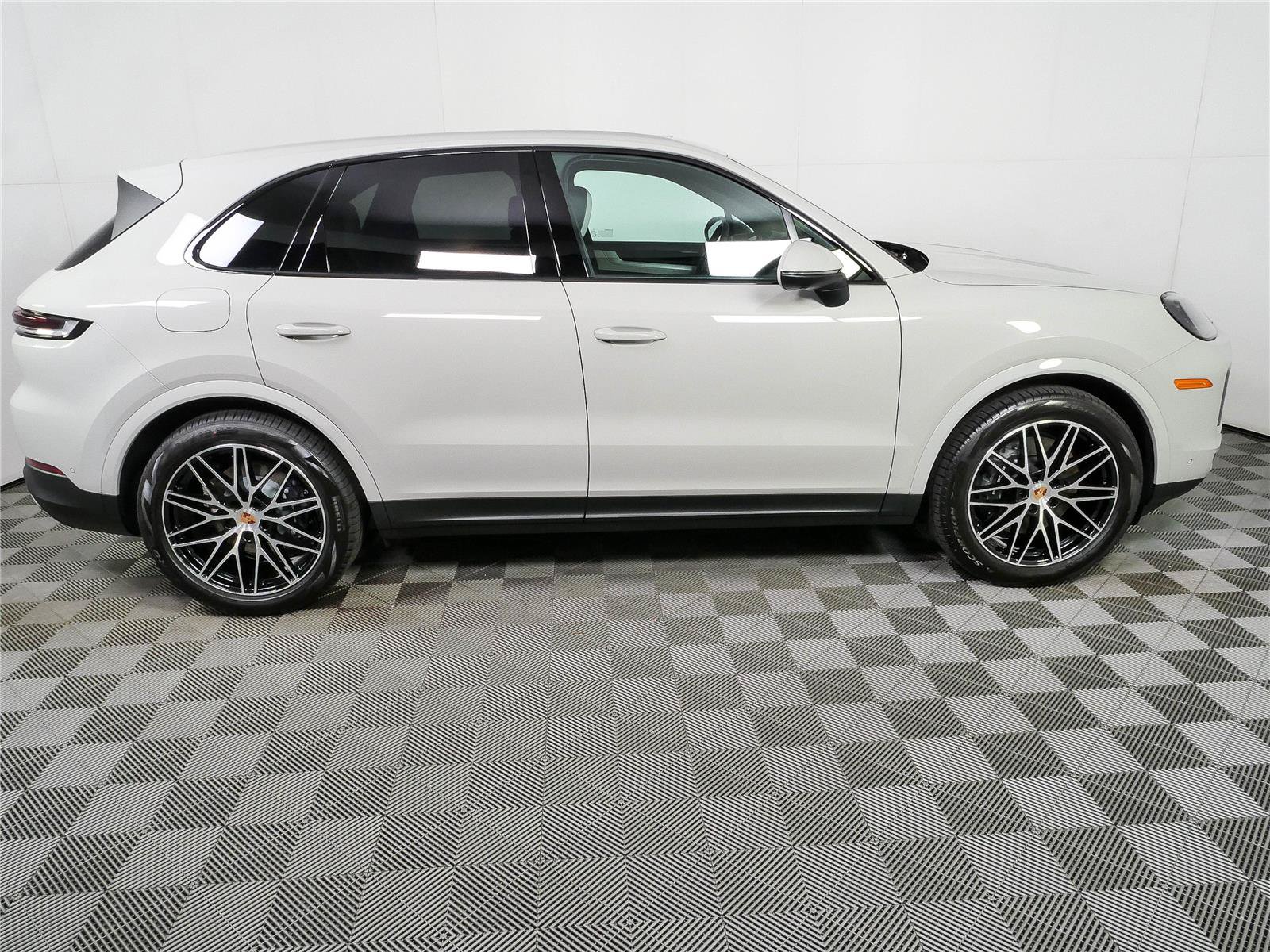 New 2026 Porsche Cayenne AWD/4WD image 29