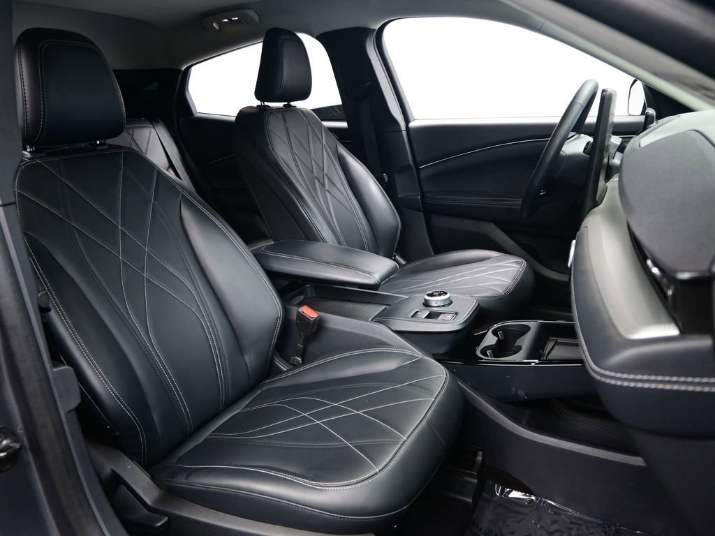 Used 2023 Ford Mustang Mach-E Select image 9