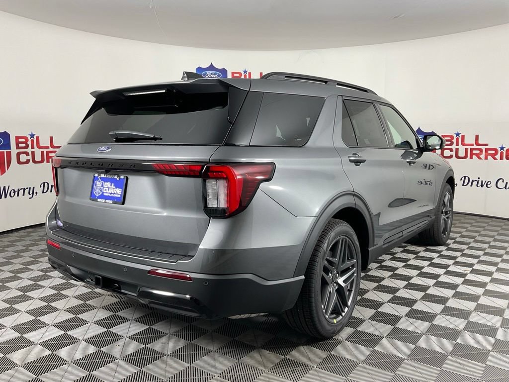 New 2026 Ford Explorer ST-Line w/ ST-Line Street Pack RWD image 3