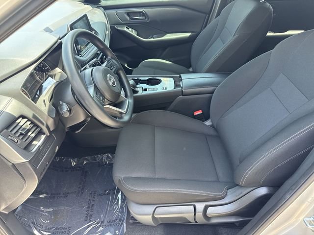 Used 2024 Nissan Rogue S FWD image 14
