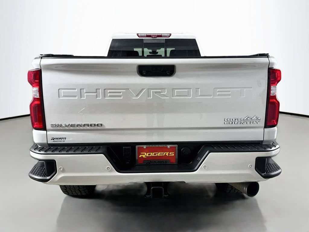 Used 2022 Chevrolet Silverado 3500 High Country w/ Z71 Off-Road Package AWD/4WD image 7