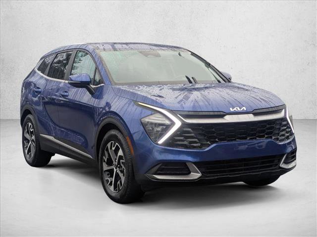 Used 2023 Kia Sportage EX image 3