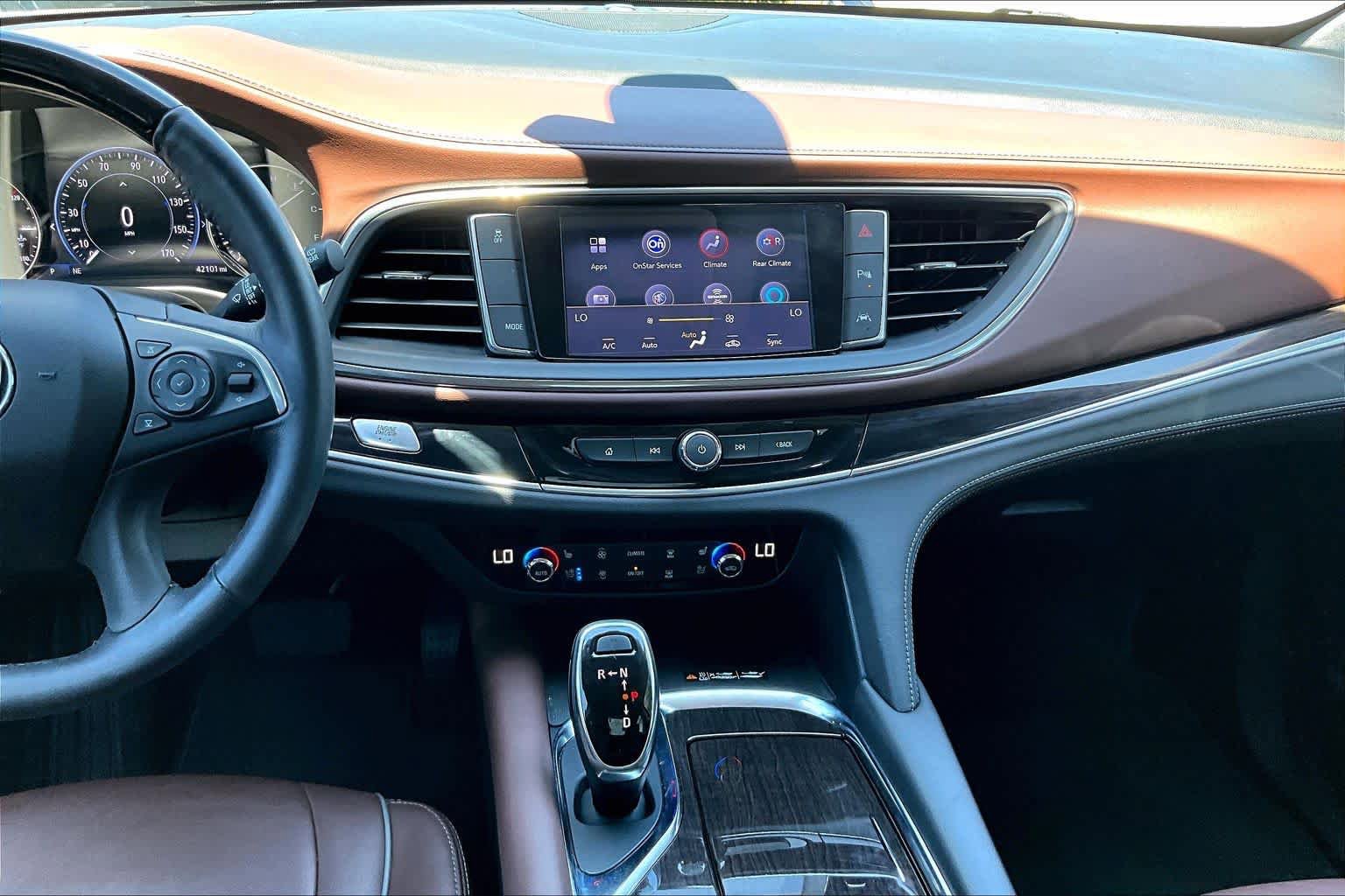 Used 2021 Buick Enclave Avenir w/ Avenir Technology Package FWD image 7