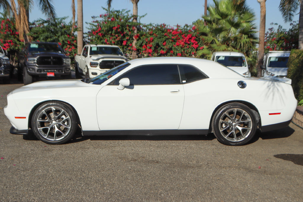 Used 2022 Dodge Challenger GT RWD image 5