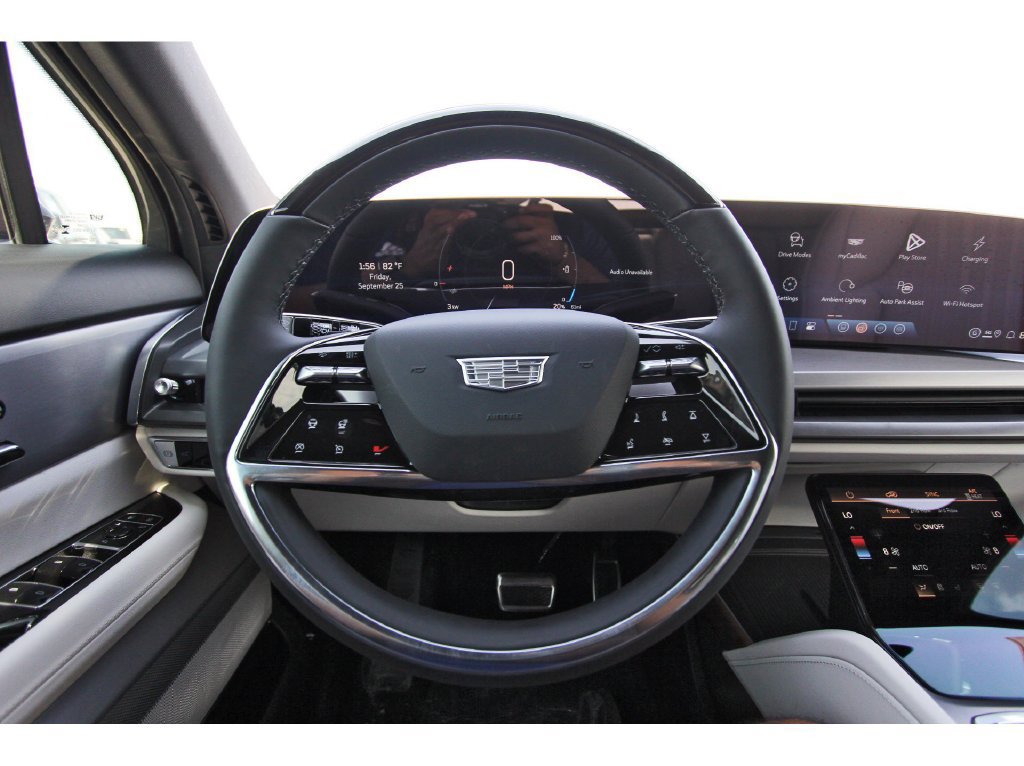 New 2027 Cadillac Vistiq Luxury AWD/4WD image 14