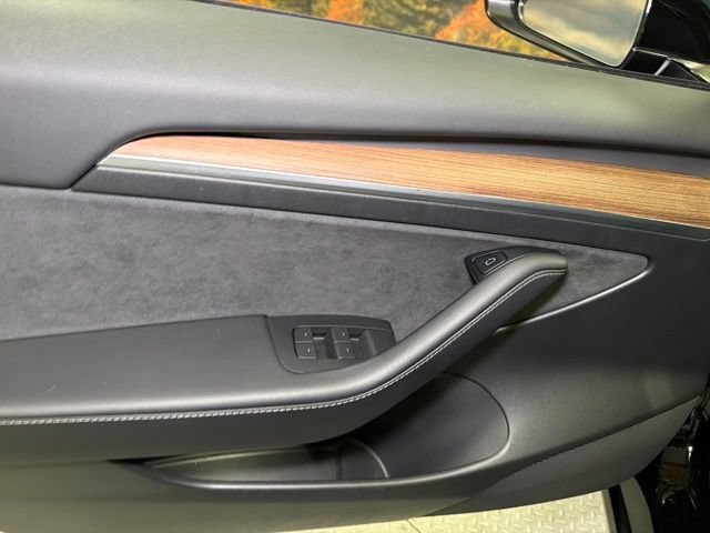 Used 2022 Tesla Model 3 Long Range AWD/4WD image 26