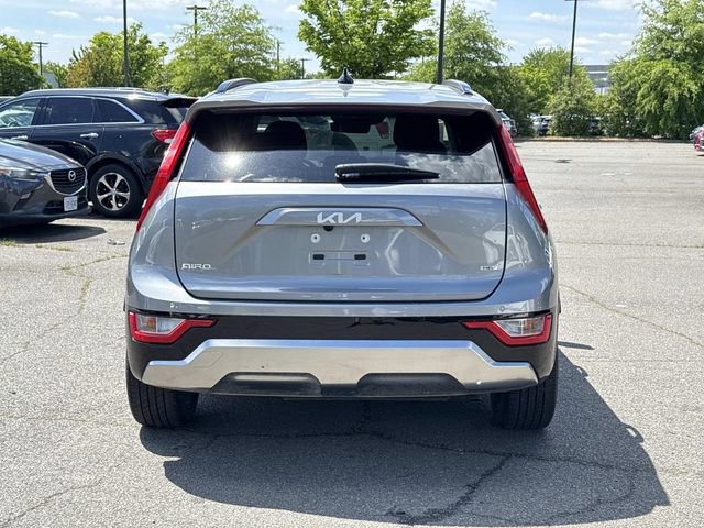 Used 2023 Kia Niro EX Touring FWD image 3