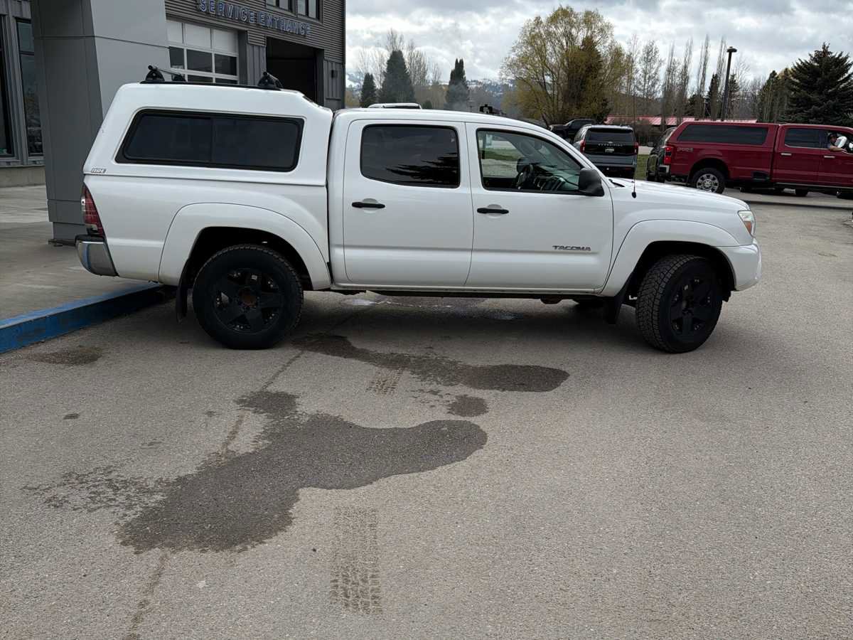 Used 2013 Toyota Tacoma 4x4 Double Cab w/ SR5 Pkg image 10