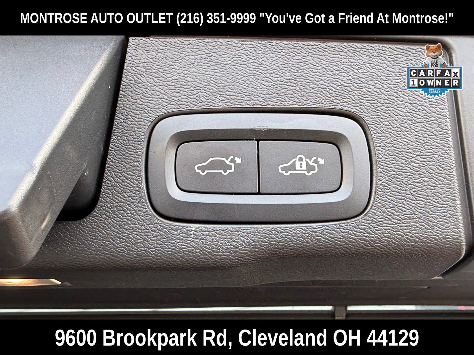 Used 2023 Volvo XC60 B5 Ultimate w/ Climate Package image 43