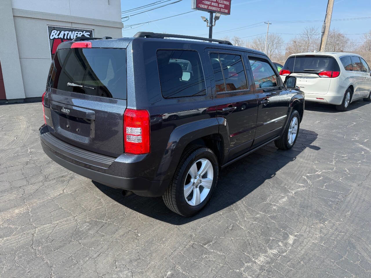 Used 2014 Jeep Patriot Sport w/ Power Value Group AWD/4WD image 6