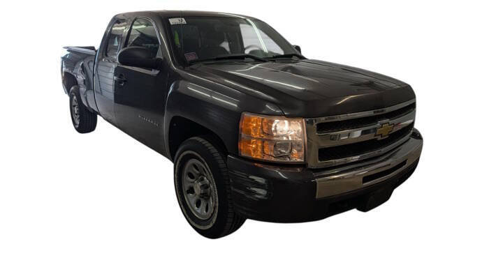 Used 2011 Chevrolet Silverado 1500 W/T w/ LS Package AWD/4WD image 8