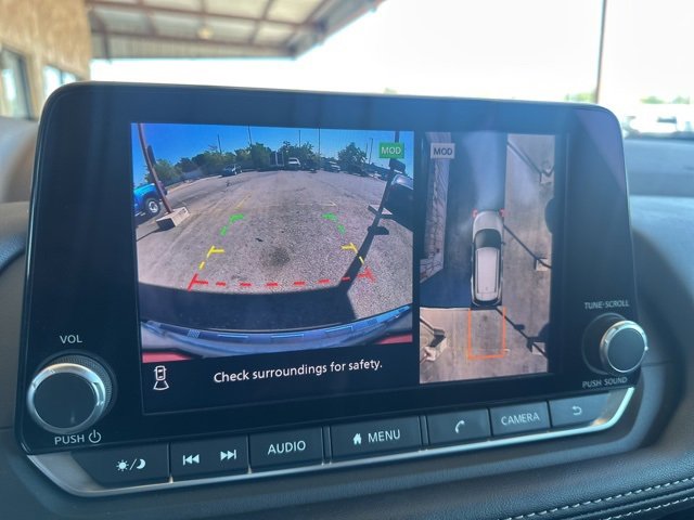 Used 2022 Nissan Rogue SL image 27