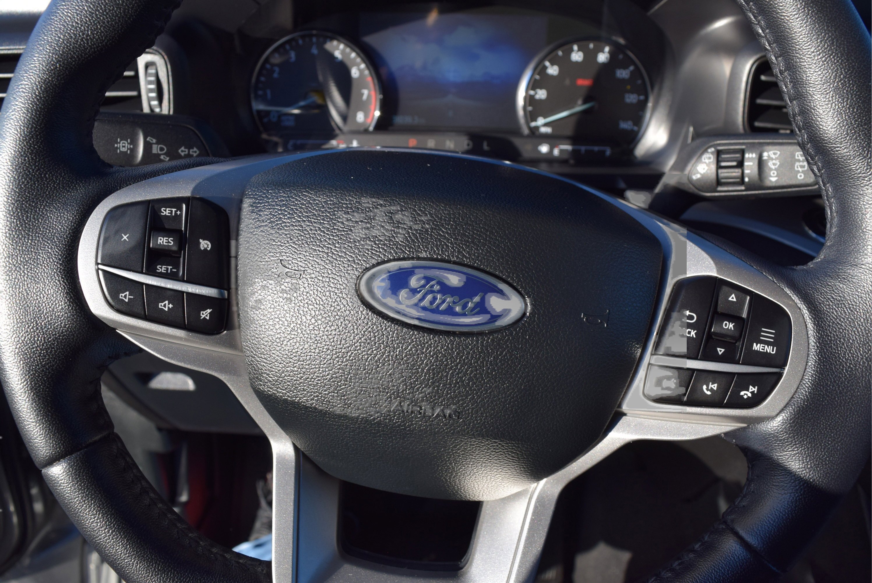 Certified 2023 Ford Explorer XLT image 9