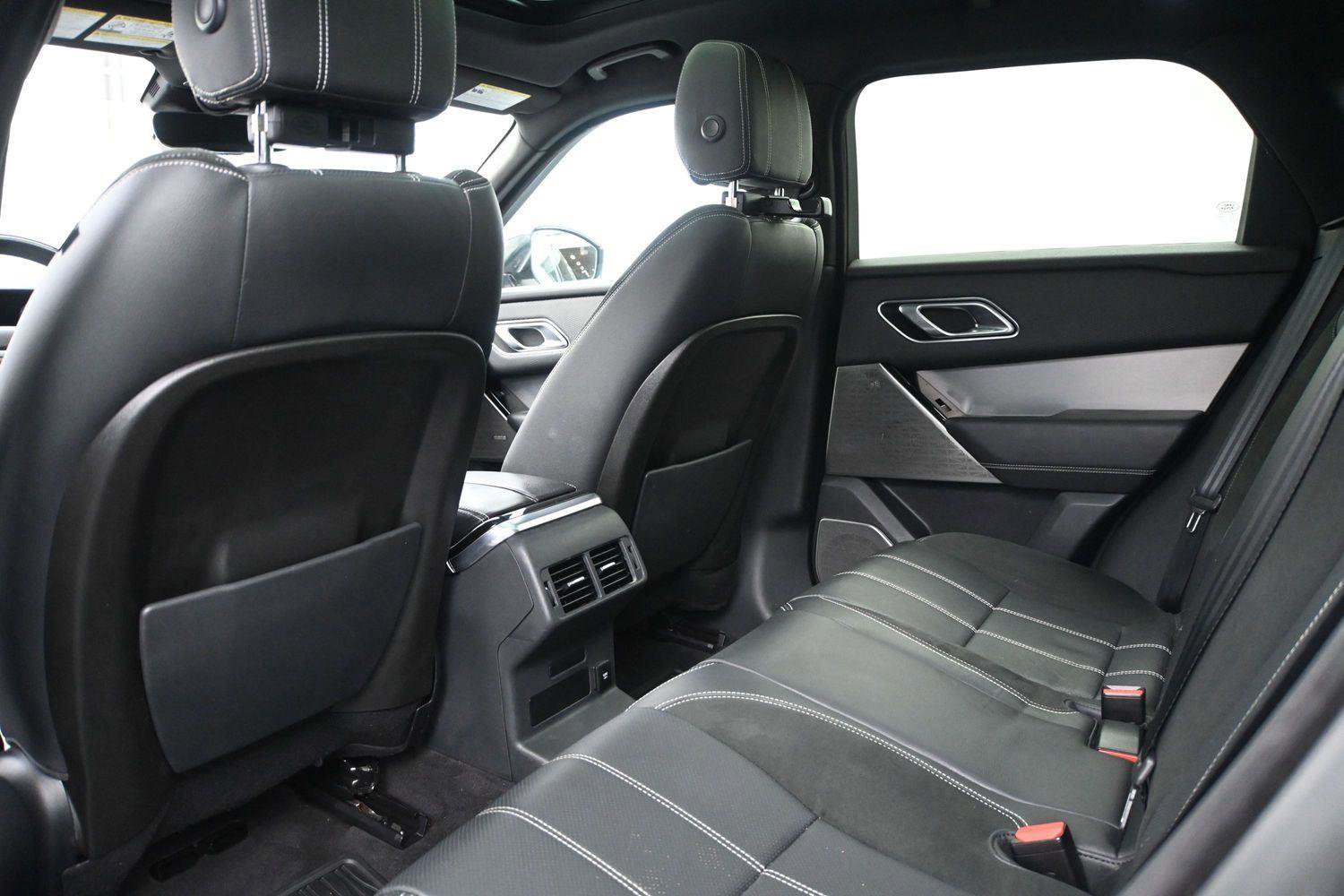Used 2019 Land Rover Range Rover Velar R-Dynamic SE AWD/4WD image 8