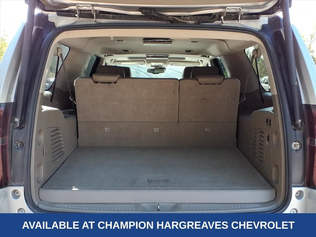 Used 2020 Chevrolet Suburban LT image 11
