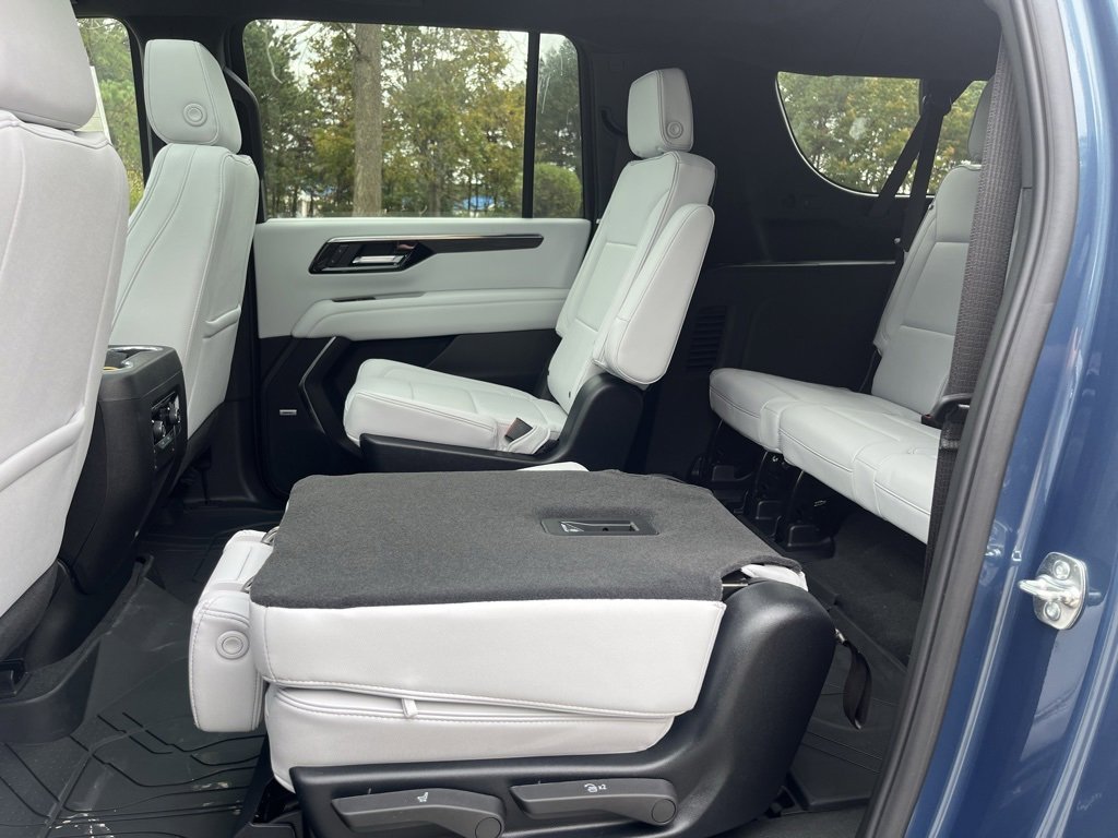 New 2026 Chevrolet Suburban Premier w/ Sun And Tow Package image 34