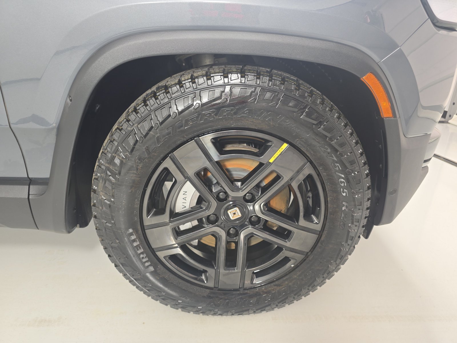 Used 2024 Rivian R1T Adventure Dual AWD/4WD image 11