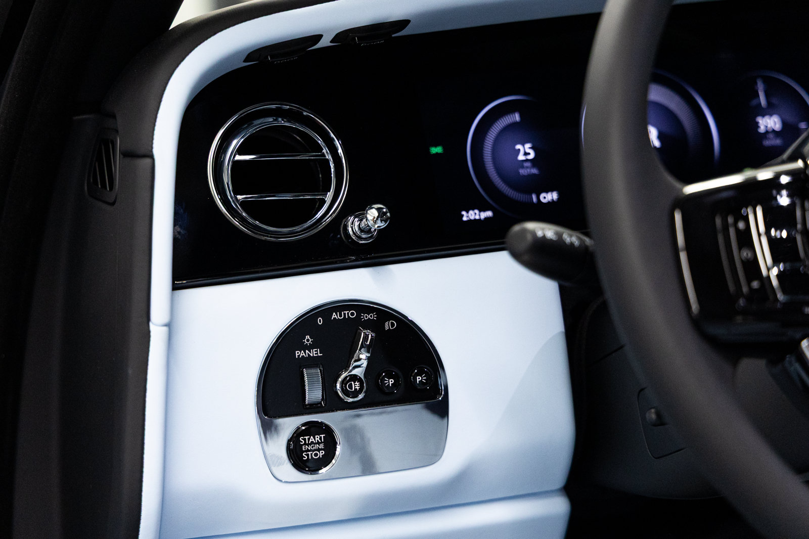 New 2027 Rolls-Royce Cullinan AWD/4WD image 48