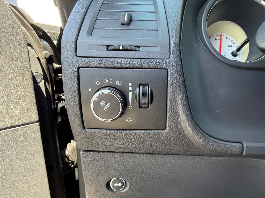 Used 2013 Dodge Challenger SXT Plus RWD image 28