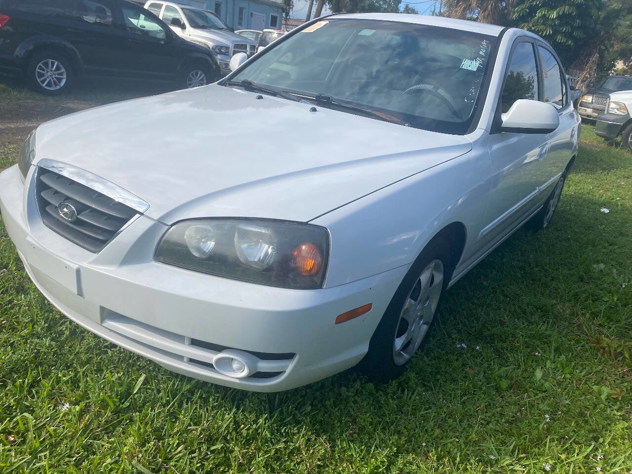 Used 2005 Hyundai Elantra GT FWD image 1