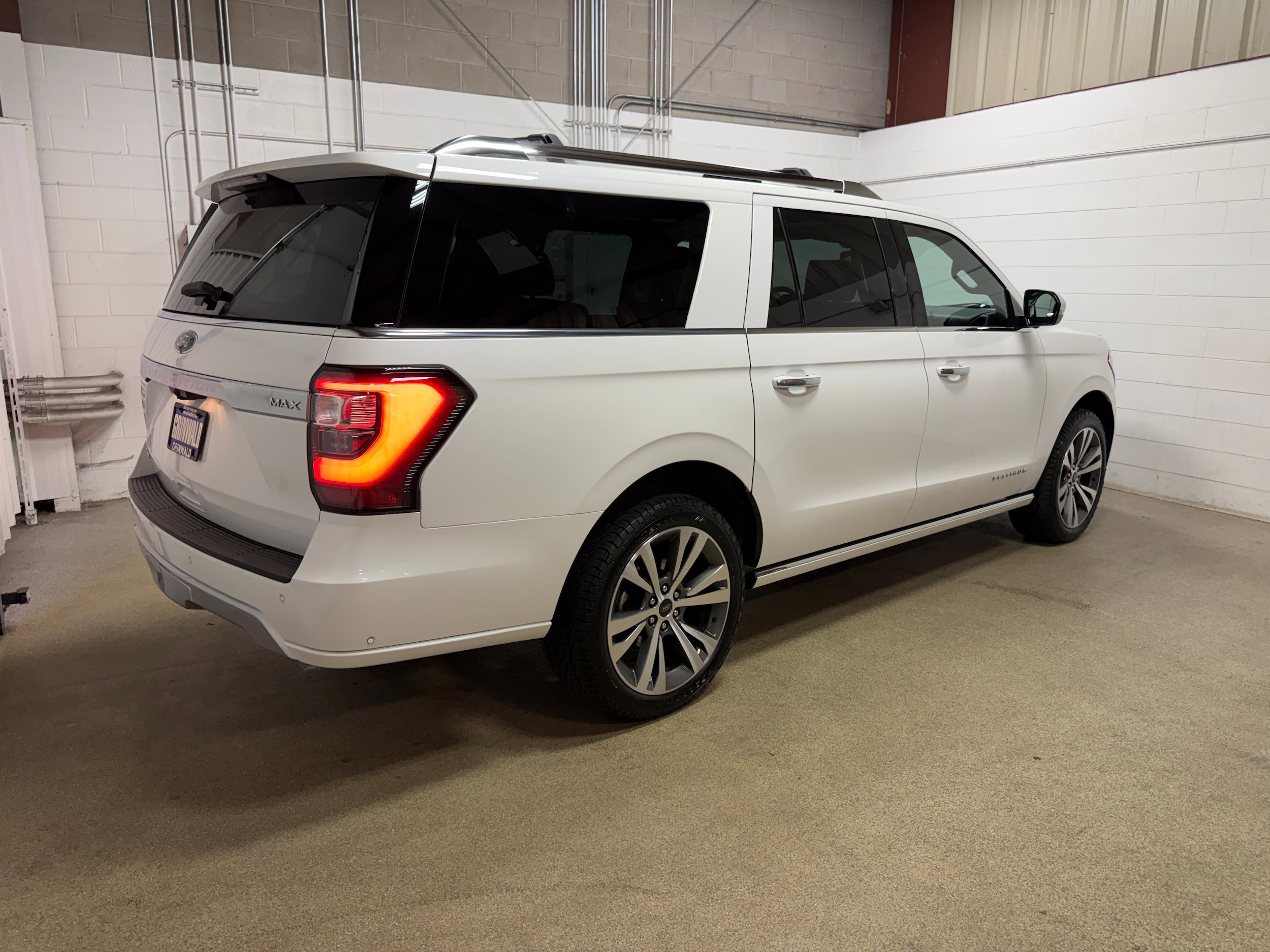 Used 2021 Ford Expedition Max Platinum AWD/4WD image 8