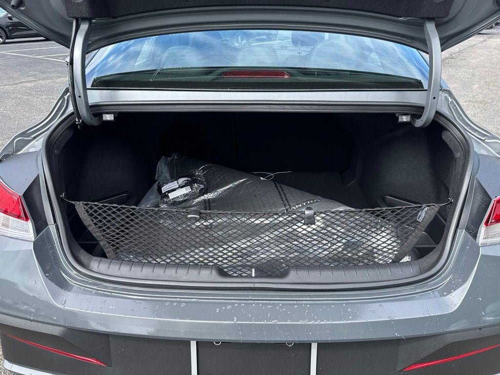 New 2026 Hyundai Elantra SEL Sport FWD image 8