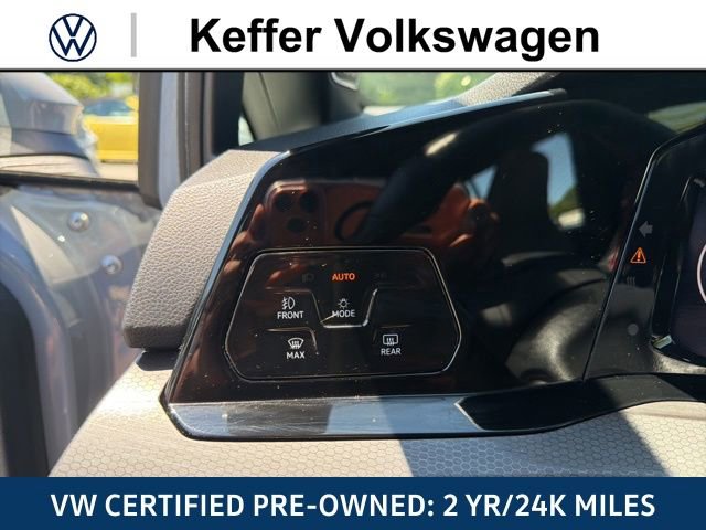 Used 2024 Volkswagen GTI SE FWD image 18