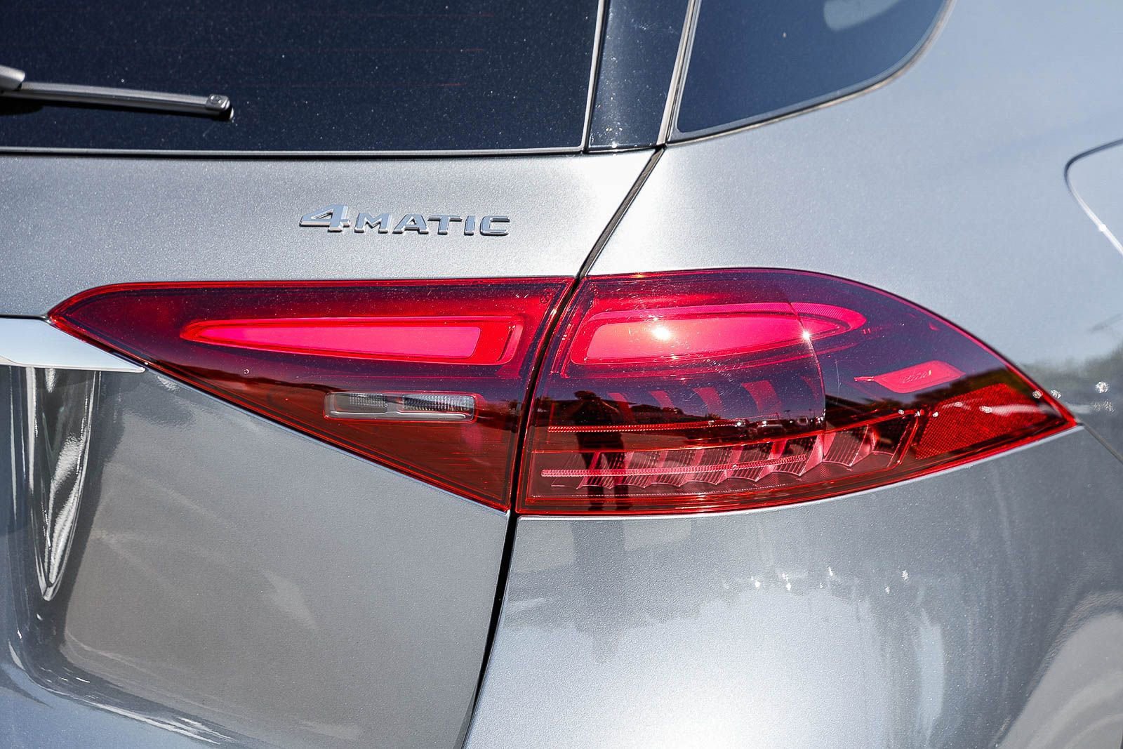 Certified 2025 Mercedes-Benz GLE 350 4MATIC image 8