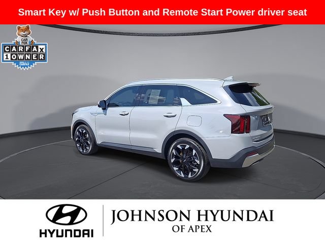 Used 2024 Kia Sorento EX w/ Panoramic Sunroof Package FWD image 7